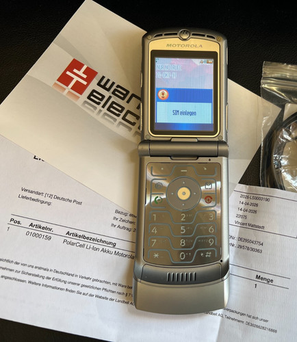 Cellulare pieghevole motorola - cellulare,